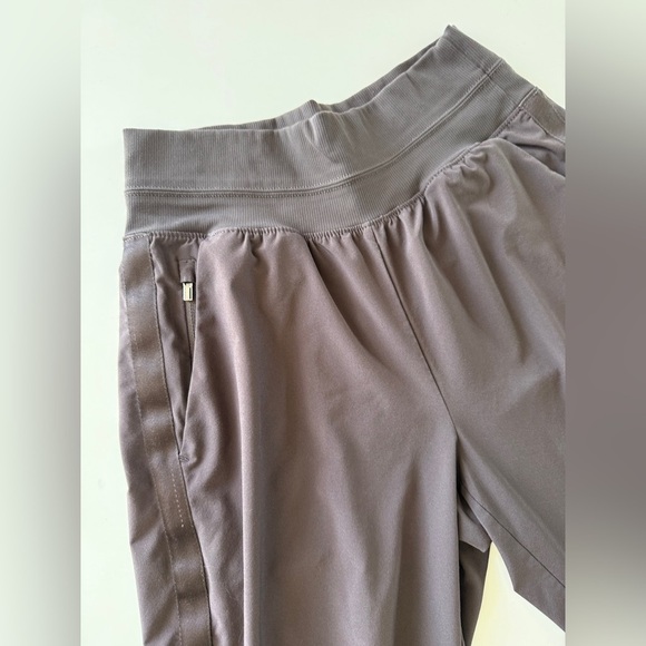 Athleta-Nolita Slim Tapered Ankle Length Crop Pant-Brown-Athleisure-Size 4 - Picture 8 of 13